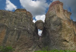 Природният феномен Караджов Камък.