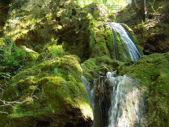 The cascade near the eco trail.